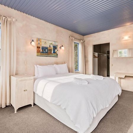 Sunny Lakeview Villa Queenstown Exterior foto